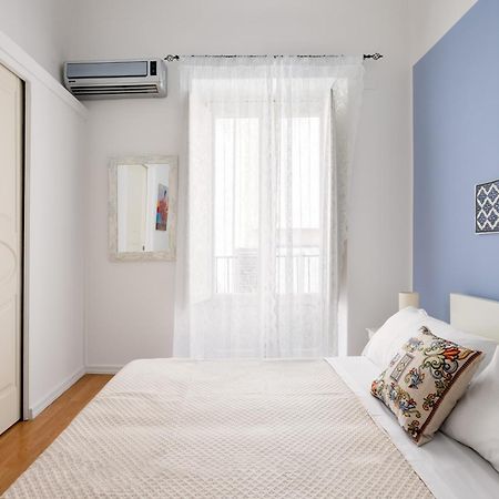 Agata E Rosalia 2 Bedroom Flat At The Quattro Canti Palermo Esterno foto