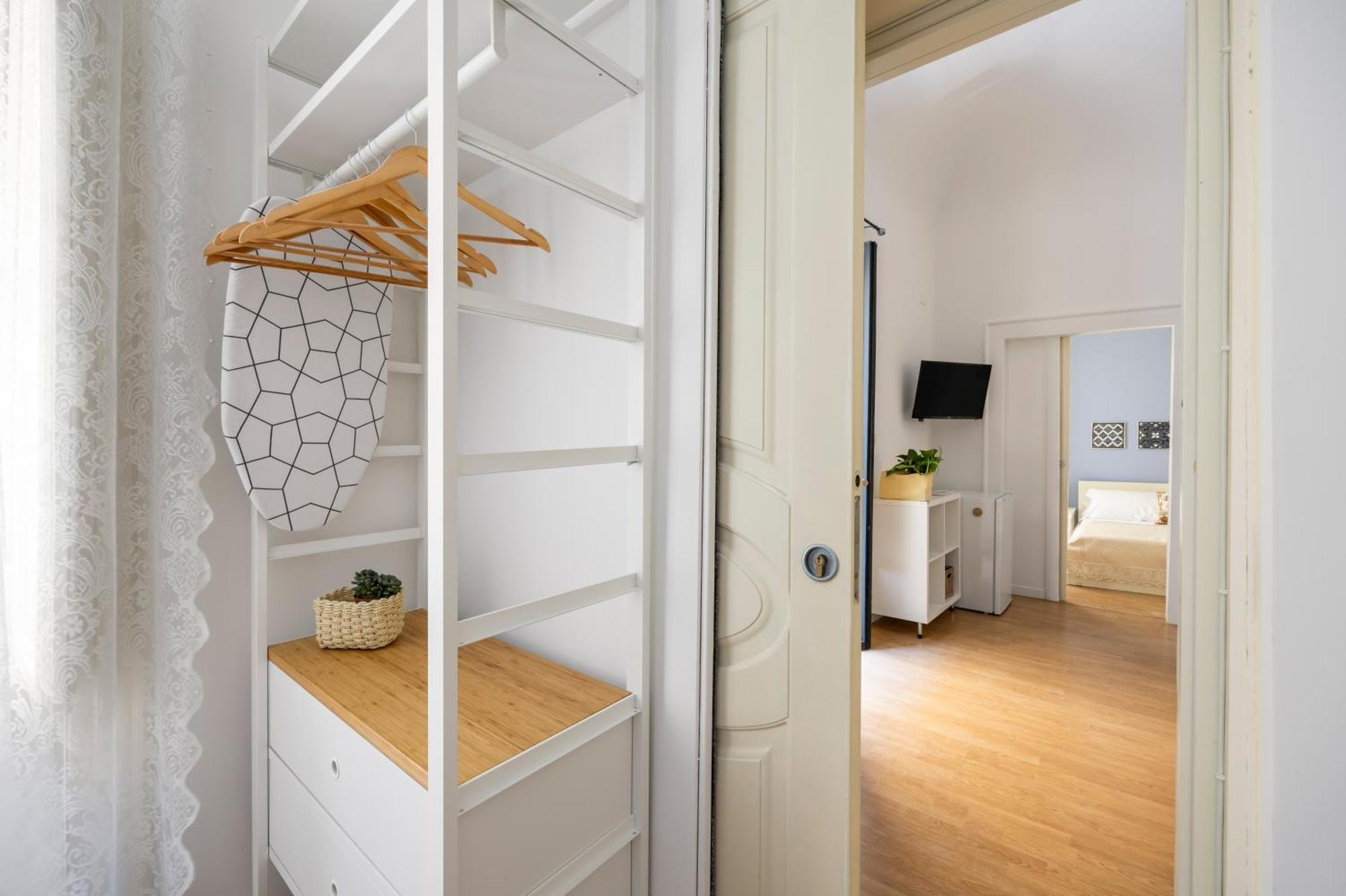 Agata E Rosalia 2 Bedroom Flat At The Quattro Canti Palermo Esterno foto