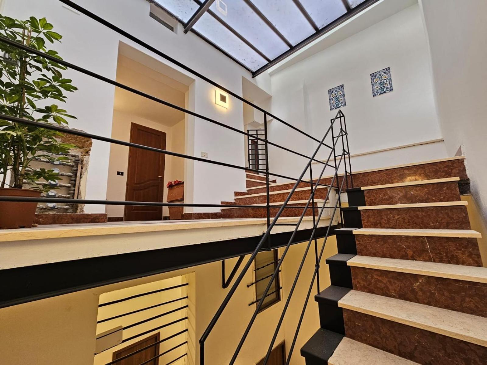 Agata E Rosalia 2 Bedroom Flat At The Quattro Canti Palermo Esterno foto